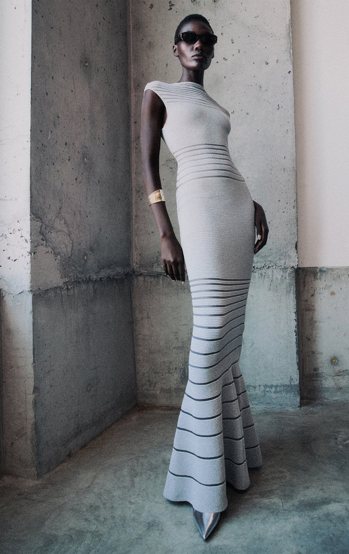 THE CAMILA GOWN – HERVÉ LÉGER