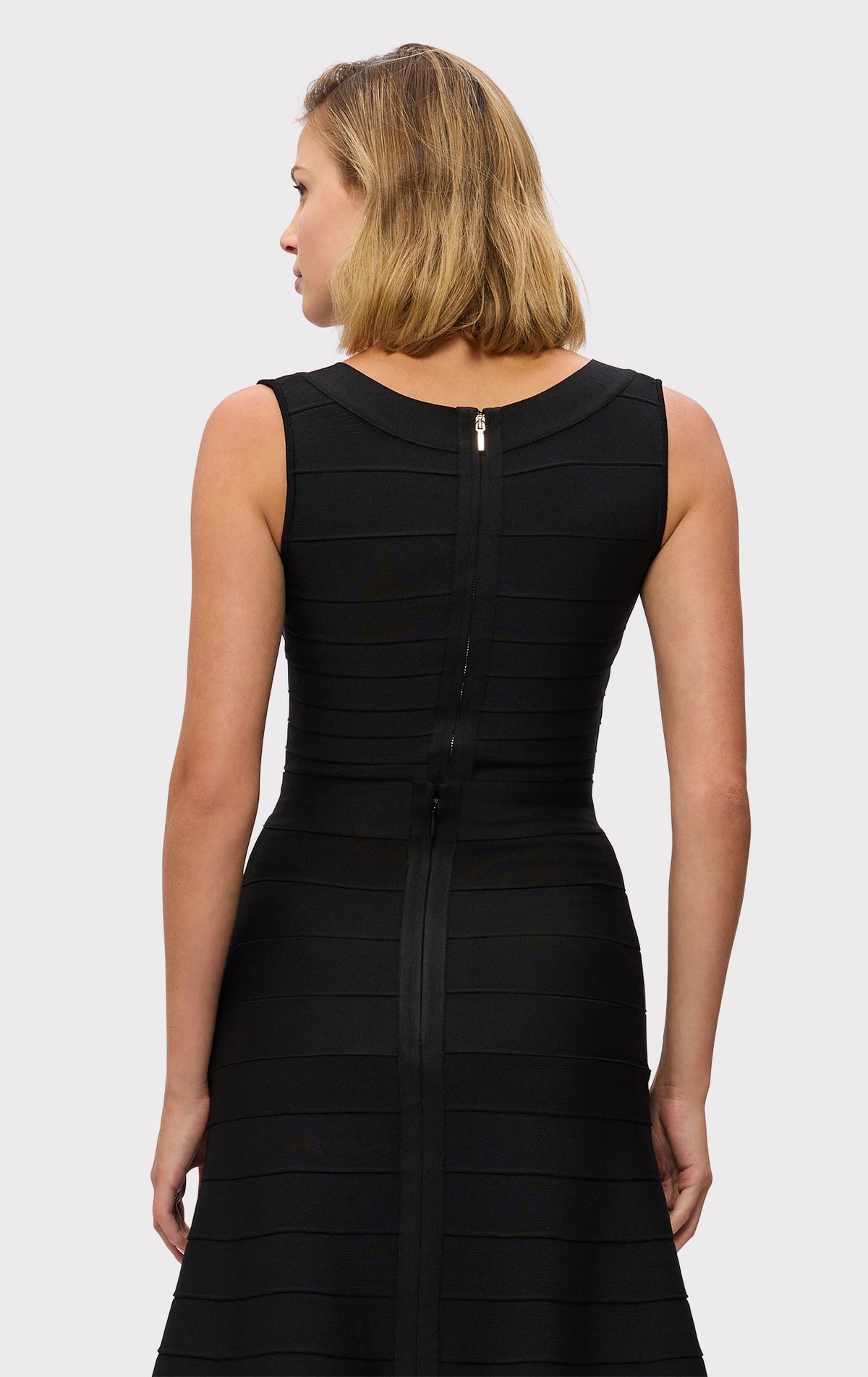 HERVE LEGER ワンピース黒 新品未使用 エルベルジェ THE ELLEN TOP – HERVÉ LÉGER