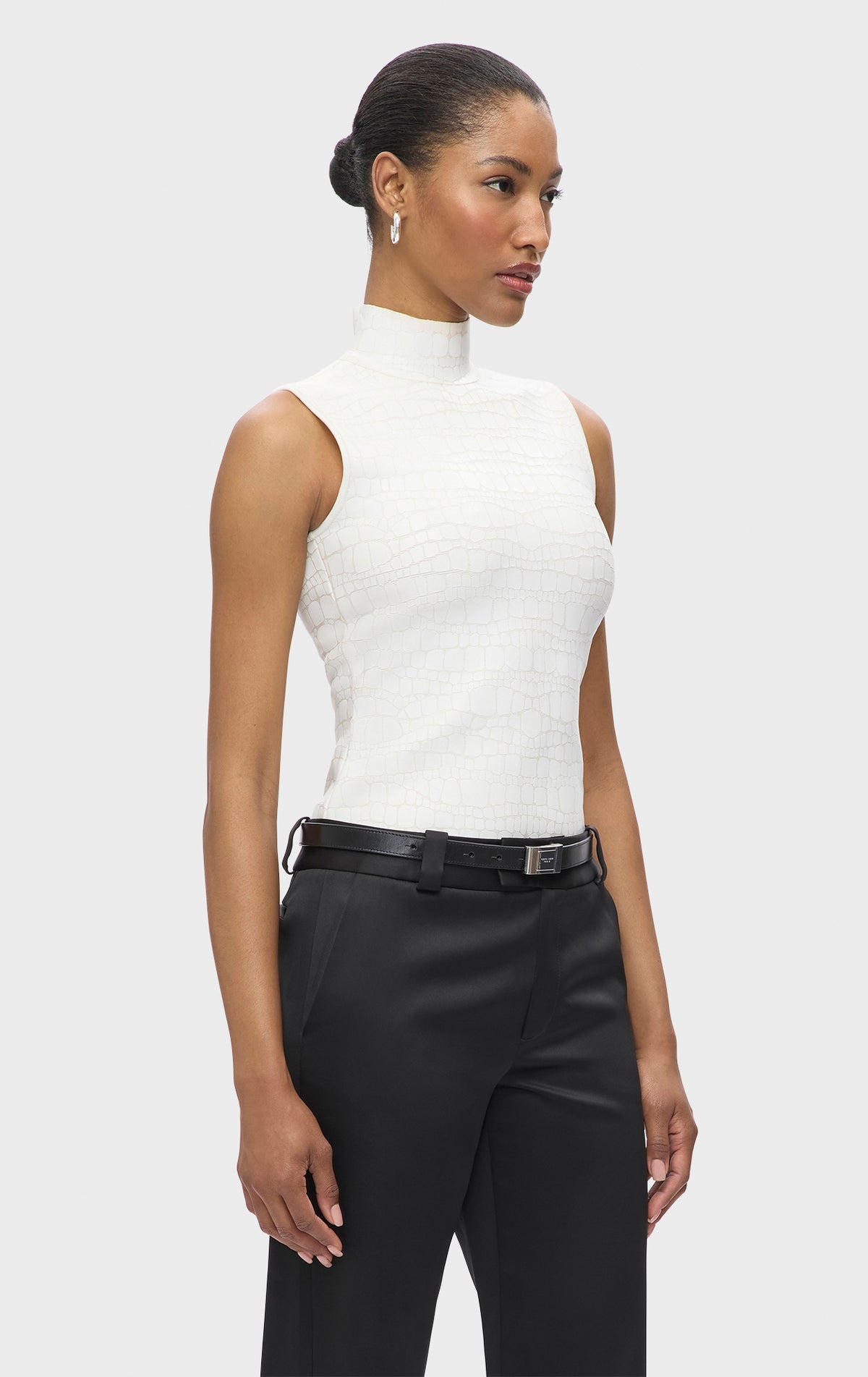Tシャツ・カットソー HERVE LEGER Women Tunic Tops COR1429515902 WHITE Short-sleeve Tops & Crop Tops – HERVÉ LÉGER