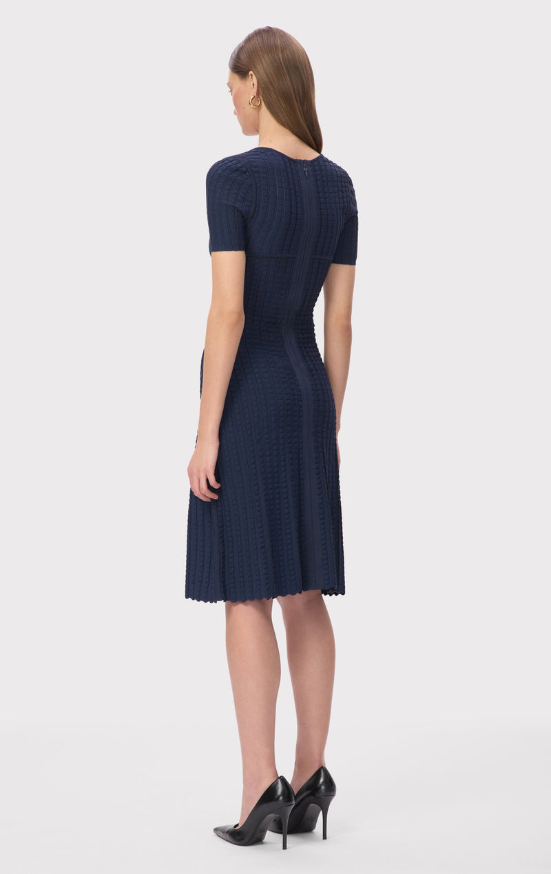 THE CALISTA DRESS HERV LGER THE CALISTA DRESS HERV LGER