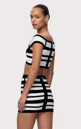 THE SPOTLIGHT CROP TOP