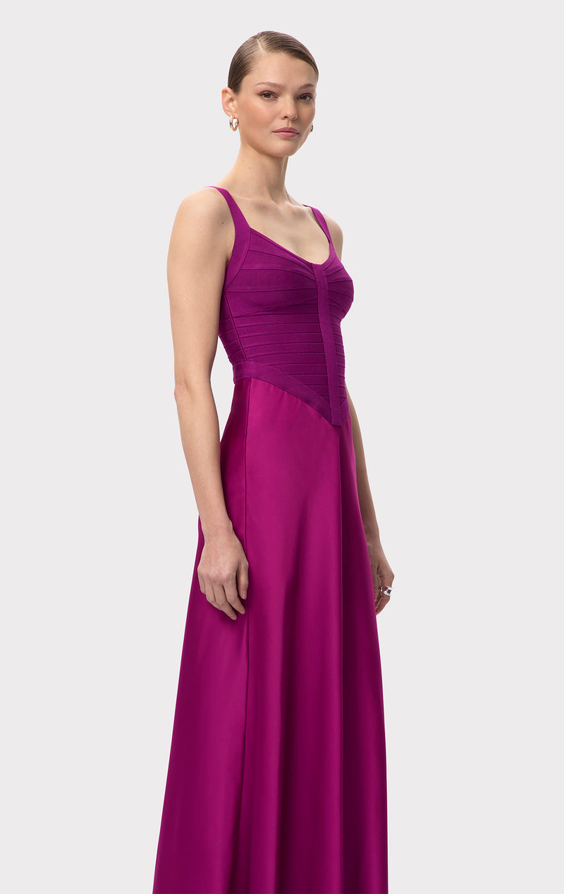 samantha in purple dress Samantha Ruth Prabhu Shines in a Purple Elegant Look Graceful Like a Gorgeous Mommy : @alwayssamantha__ Turn ON Notifications Samantha Ruth Prabhu looks absolutely stunning in this
