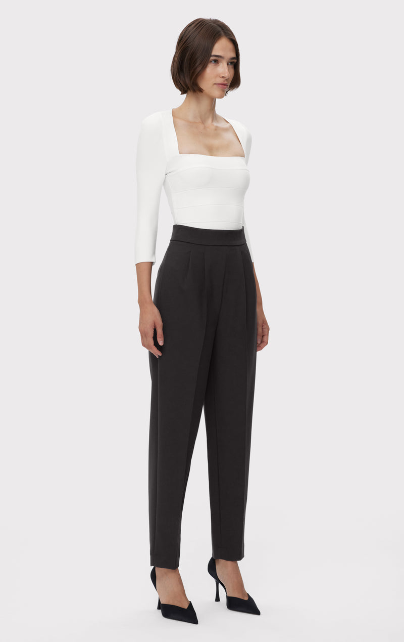 HIGH WAIST PLEATED TAPERED PANTS