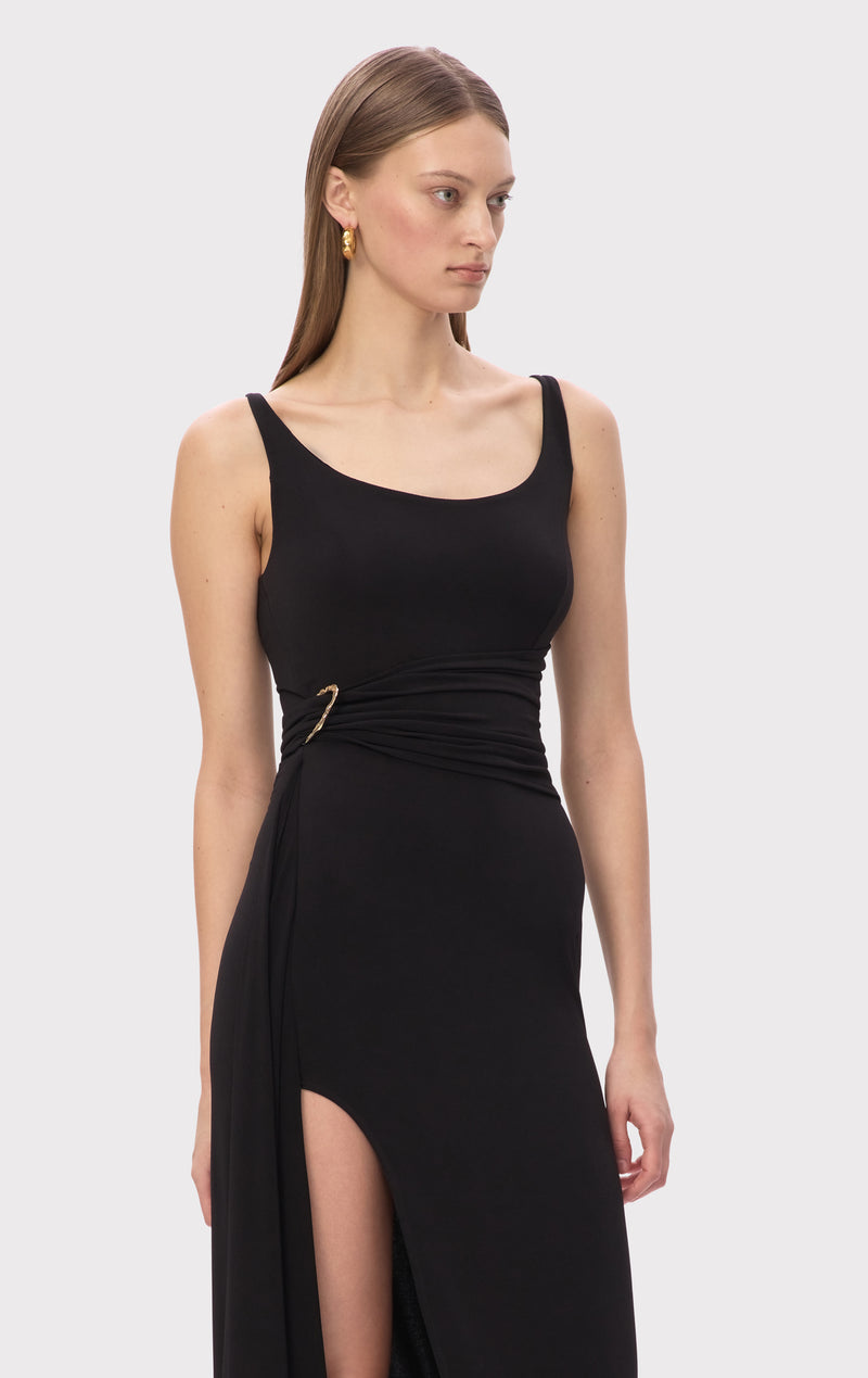 THE MILA GOWN HERV LGER THE MILA GOWN HERV LGER
